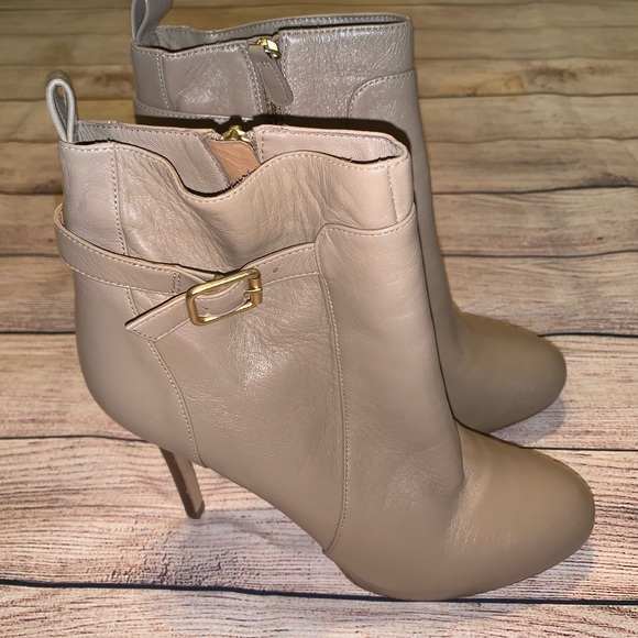 Ann Taylor Platform Booties - Picture 6 of 7